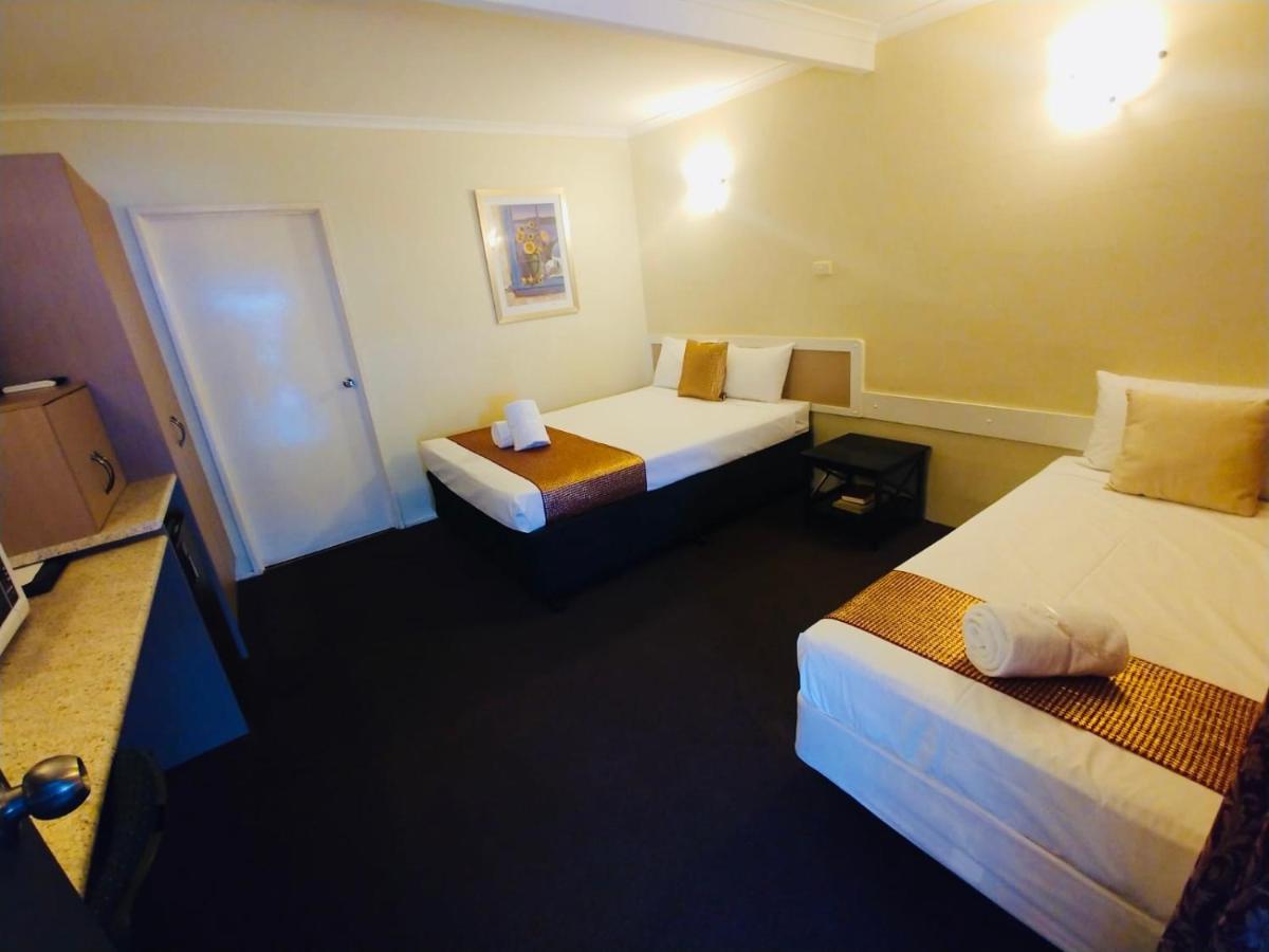 BILOELA CENTRE MOTEL | ⋆⋆⋆ | AUSTRALIA | SEASON DEALS FROM $94